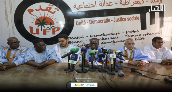 قادة الائتلاف المعارض خلال مؤتمر صحفي سابق (الأخبار - أرشيف)