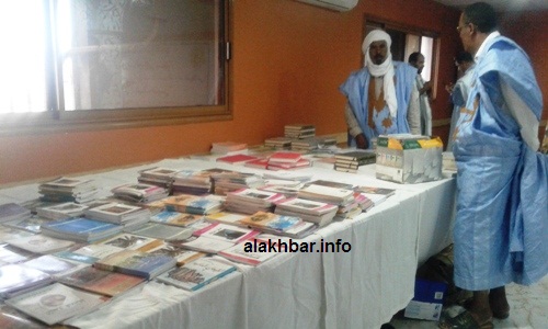 تم عرض بعض الكتب على هامش حفل الإفتتاح/ الأخبار