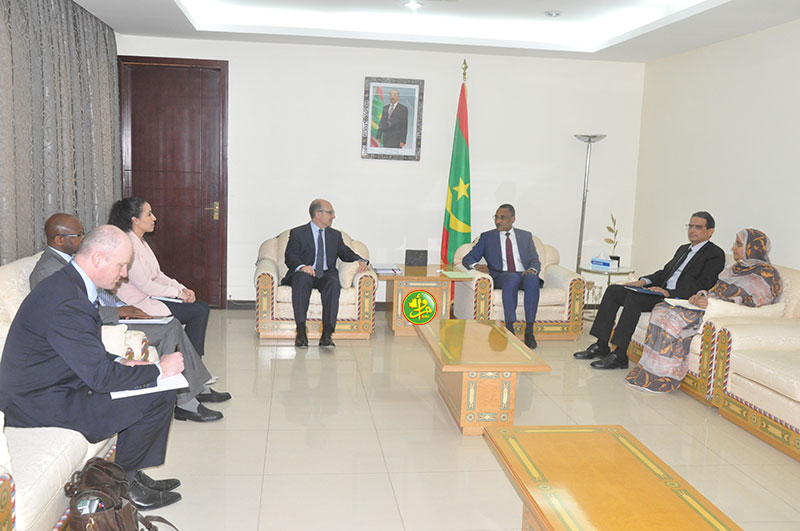 بعثة صندوق النقد الدولي خلالها لقائه بالوزير الأول محمد سالم ولد البشير (وما)