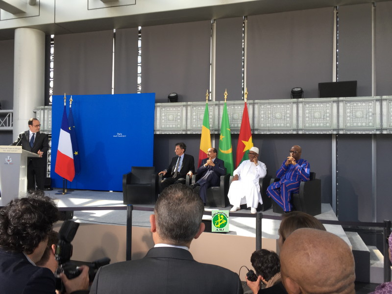 رؤساء موريتانيا وفرنسا ومالي وبوركينافاسو خلال حفل افتتاح المعرض ـ (AMI)