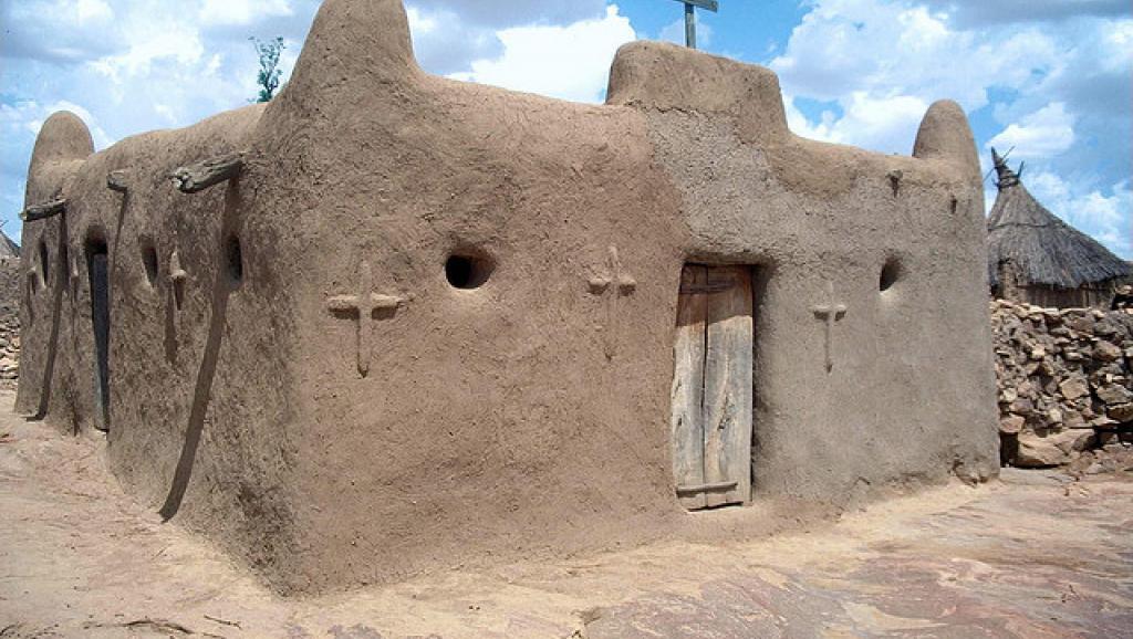مبنى لإحدى الكنائس في جمهورية مالي.