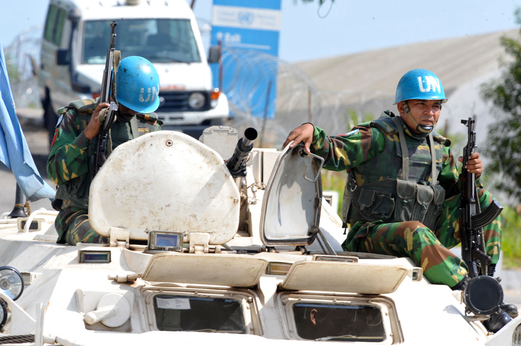 عنصرين من قوات حفظ السلام بساحل العاج.