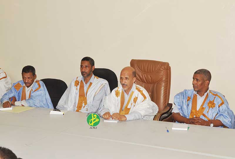 وزير التهذيب خلال اجتماعه مع رؤساء مراكز الامتحانات في عموم موريتانيا (وما)
