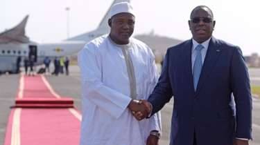 الرئيسان السنغالي ولغامبي خلال لقاء سابق لهما