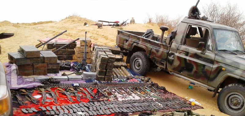 إحدى السيارات وبعض الأسلحة قالت الجماعة إنها تعود لجيش النيجر