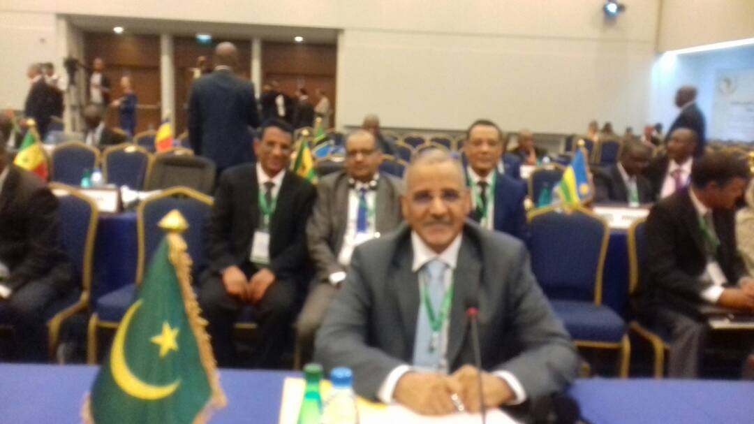 المدير العام للأمن الفريق محمد ولد مكت خلال مشاركته في المؤتمر الأمني بالجزائر