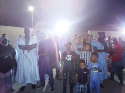 جانب من حضور انطلاقة حملة حزب الغد الموريتاني بمقره في نواذيبو / تصوير الأخبار