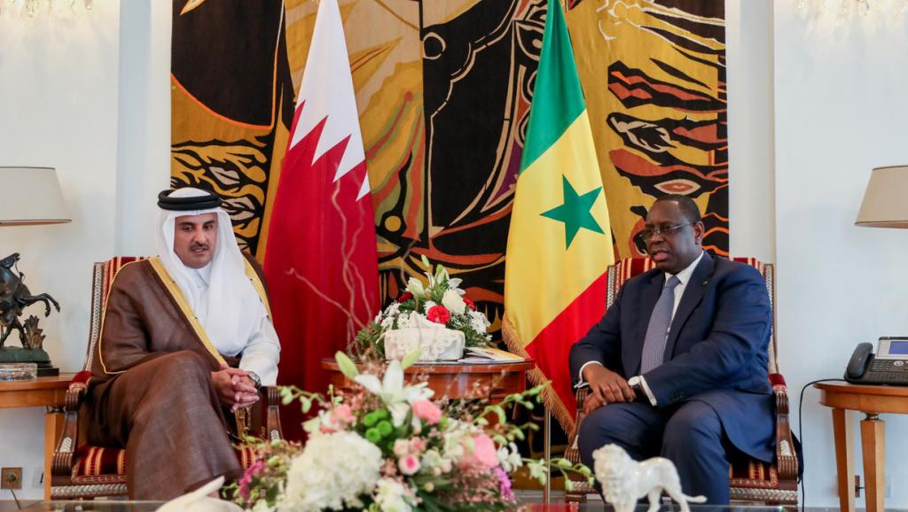 أمير قطر تميم بن حمد والرئيس السنغالي ماكي صال.