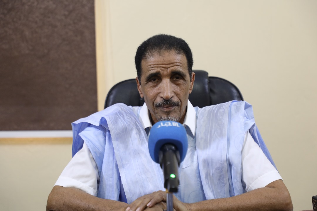 رئيس حزب اتحاد قوى التقدم الدكتور محمد ولد مولود خلال تصريحه للأخبار