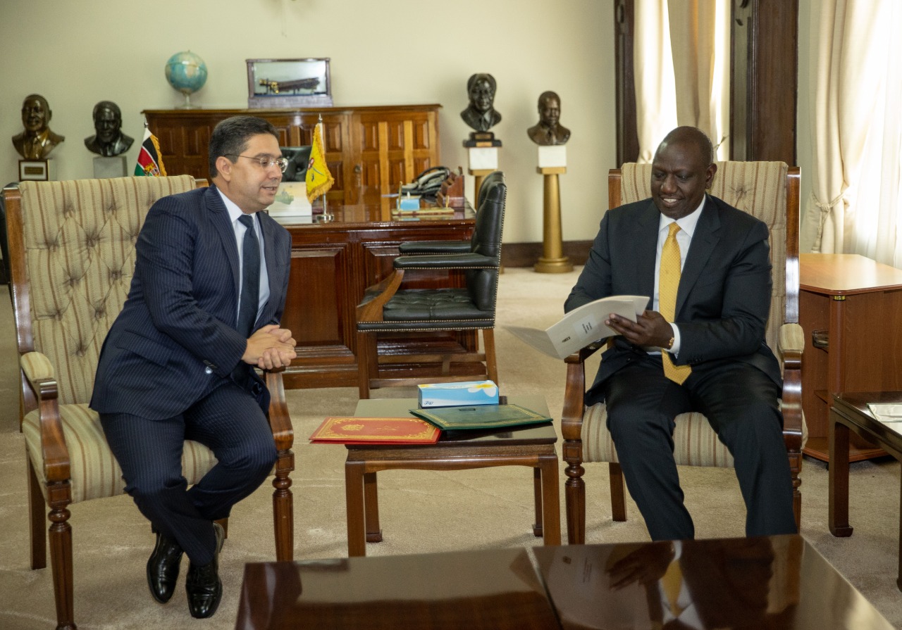 الرئيس الكيني وليام روتو ووزير الخارجية المغربي ناصر بوريطة 