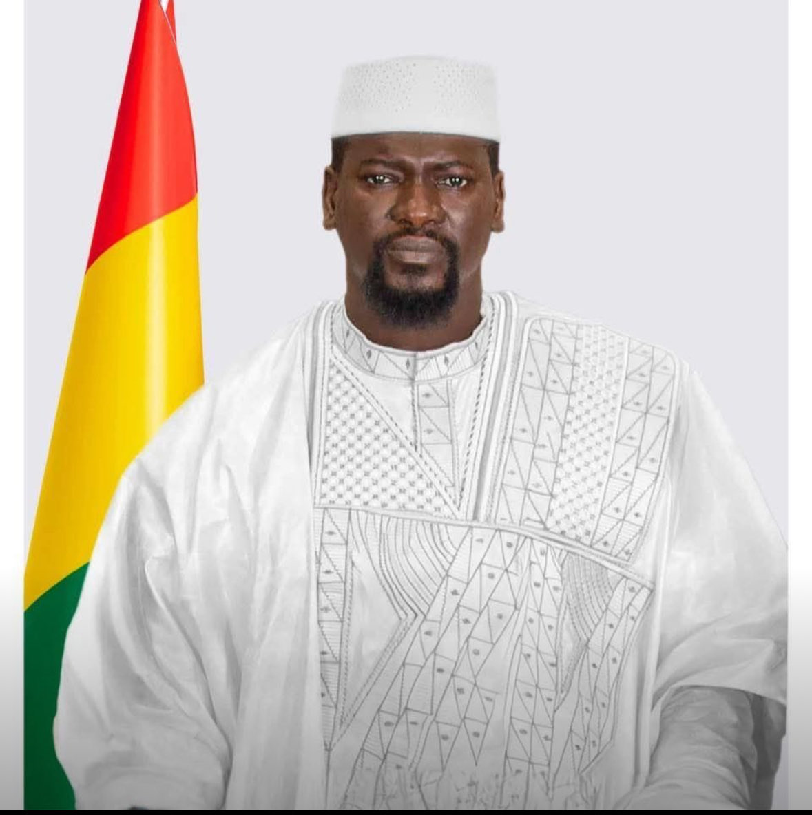 الرئيس الغيني الجنرال مامادي دومبويا 