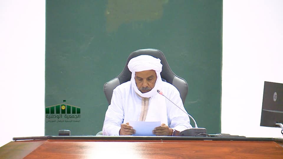 رئیس مجلس موریتانی شیخ اولد بای در جلسه قبلی پارلمان (پارلمان)