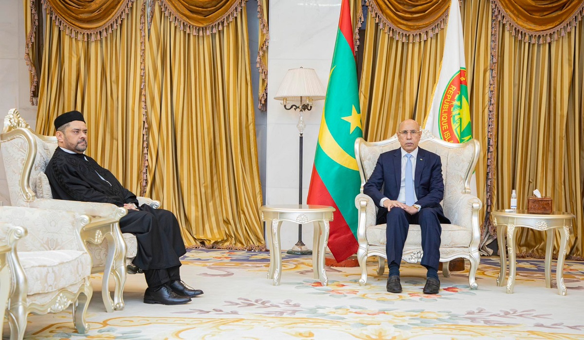 الرئيس محمد ولد الغزواني والسفير الليبي الجديد في موريتانيا سهيل محمد عبد السلام التركي