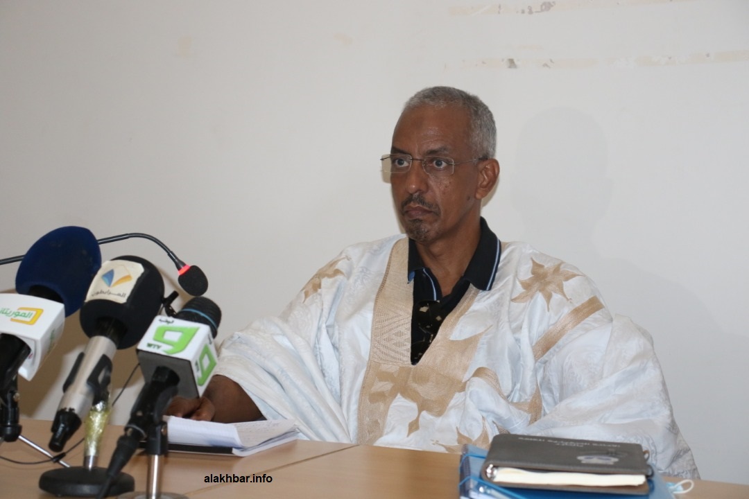 المدير العام للشركة الموريتانية للبريد "موري بوصت" علي ولد عيسى خلال مؤتمر صحفي سابق (الأخبار - أرشيف)