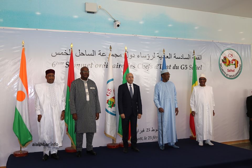 قادة المجموعة خلال صورة جماعية قبيل بدء القمة الثلاثاء بنواكشوط (الأخبار)