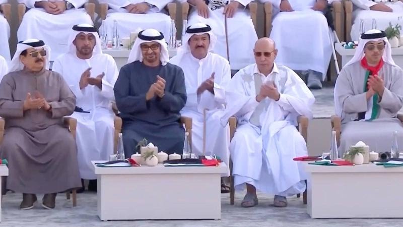 الرئيس محمد ولد الغزواني خلال حضور مسيرات القبائل الإماراتية احتفاء بذكرى الاتحاد 