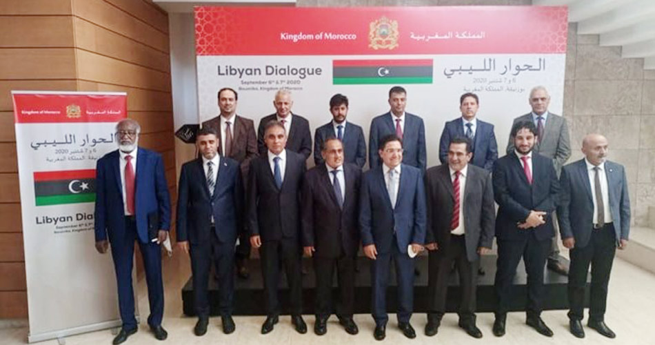 ممثلو الأطراف الليبية خلال اجتماعهم في مدينة بوزنيقة بالمملكة المغربية