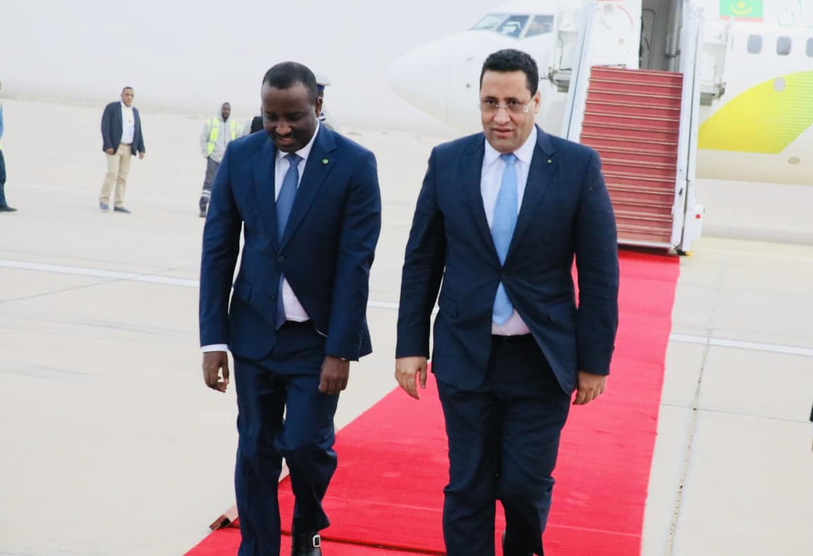 الوزير الأول المختار ولد اجاي خلال عودته من داكار بداية يناير المنصرم