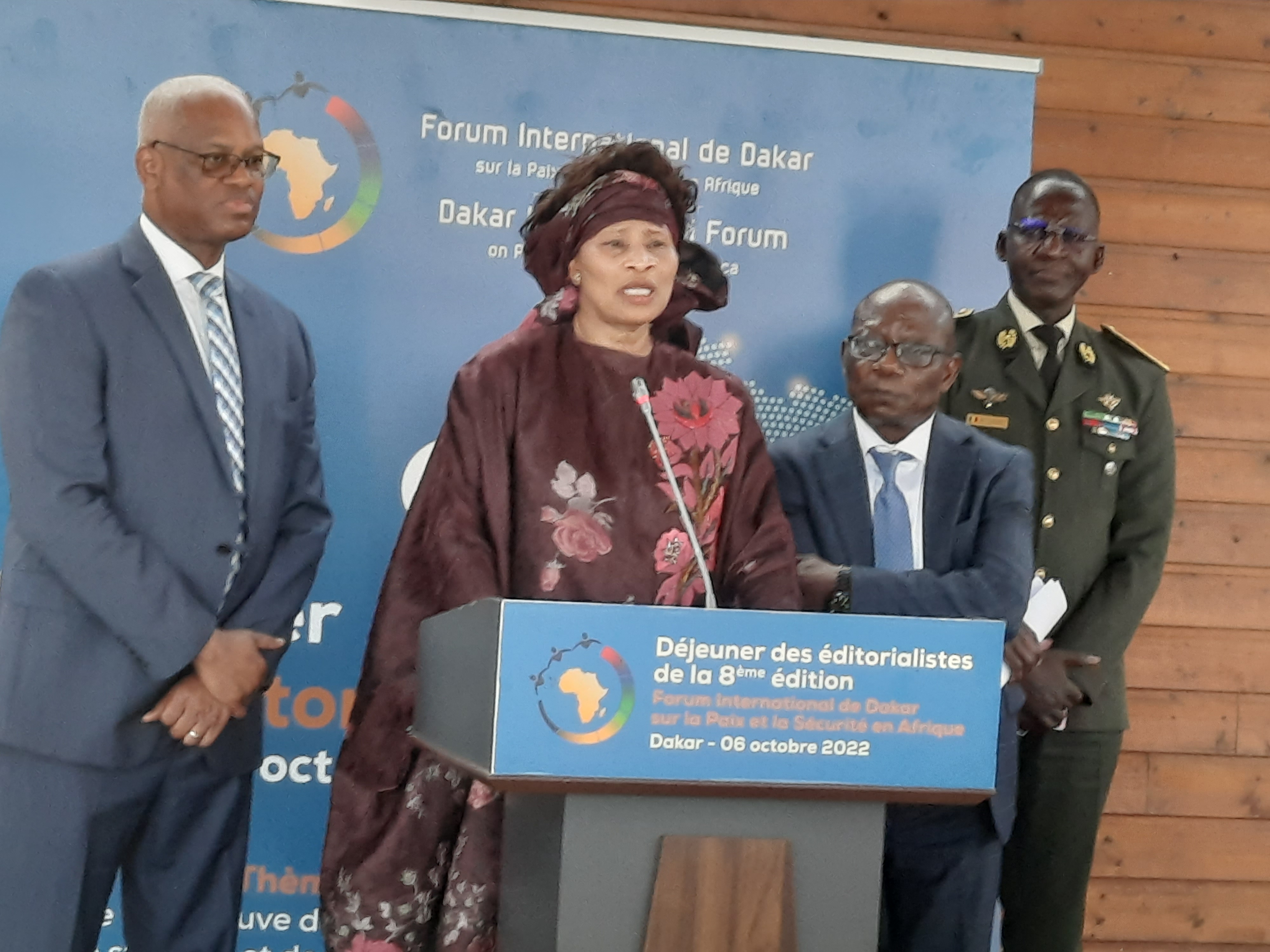 عيساتا تال صال: وزيرة الخارجية السنغالية 