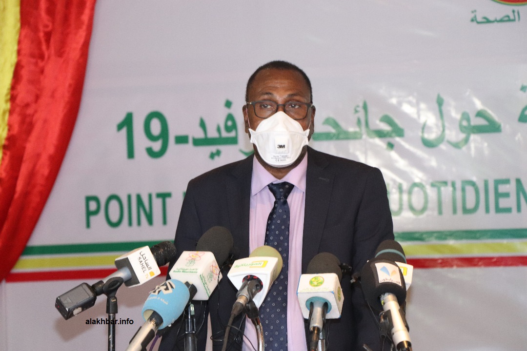 وزير الصحة الدكتور سيدي ولد الزحاف خلال مؤتمر صحفي سابق (الأخبار - أرشيف)