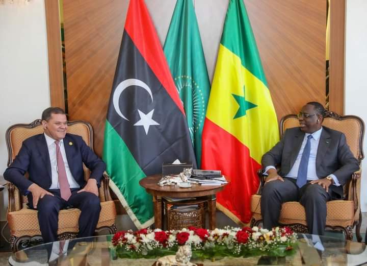 الرئيس السنغالي ماكي صال ورئيس حكومة الوحدة الوطنية الليبية عبد الحميد الدبيبة