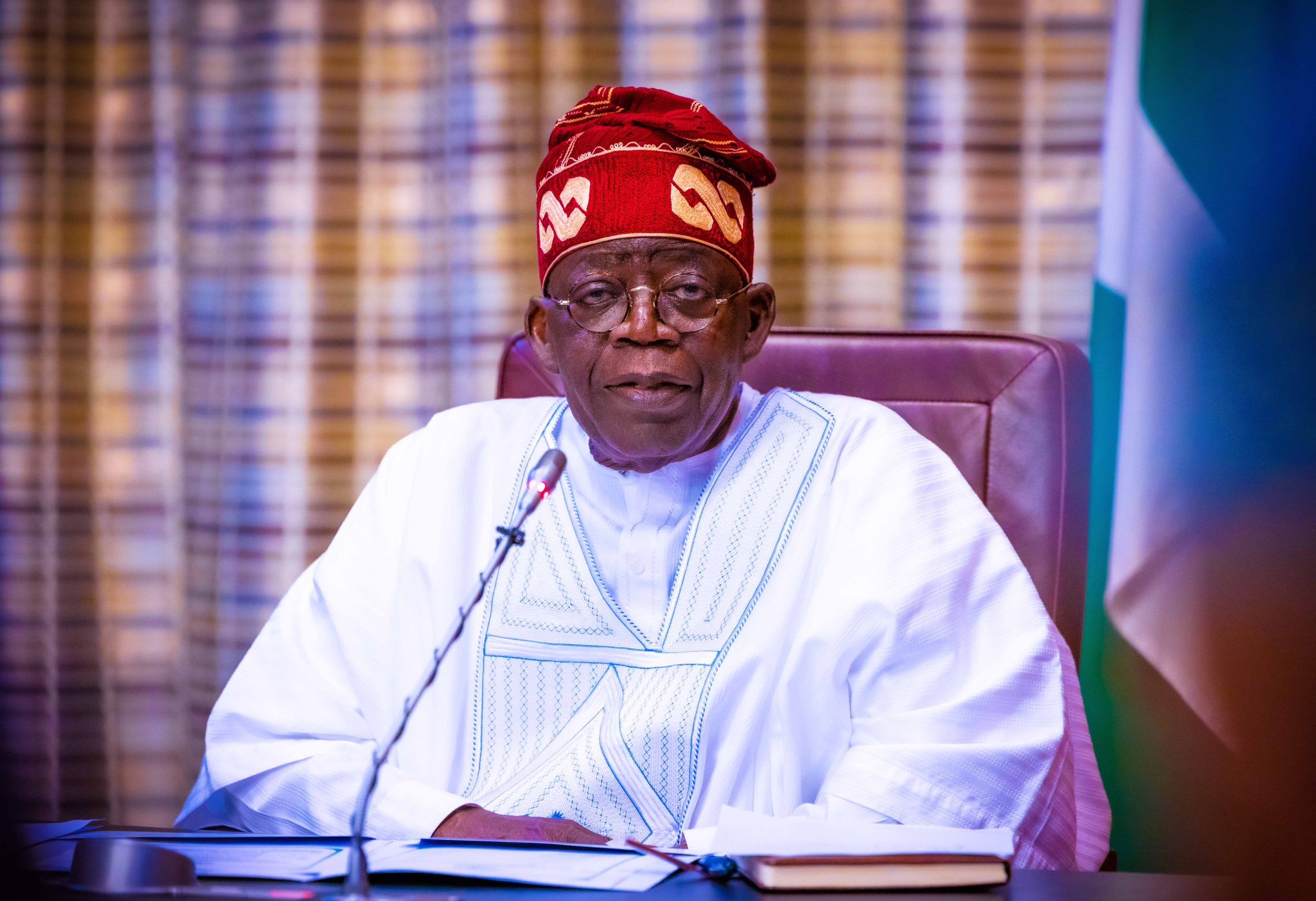 بولا أحمد تينوبو: رئيس نيجيريا الرئيس الدوري لمنظمة "إيكواس" 