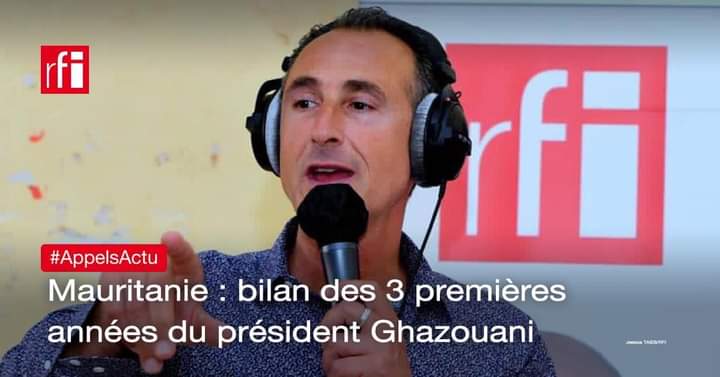 جان غوميز مقدم برنامج "مكالمات حول القضايا الراهنة" على إذاعة فرنسا الدولية 