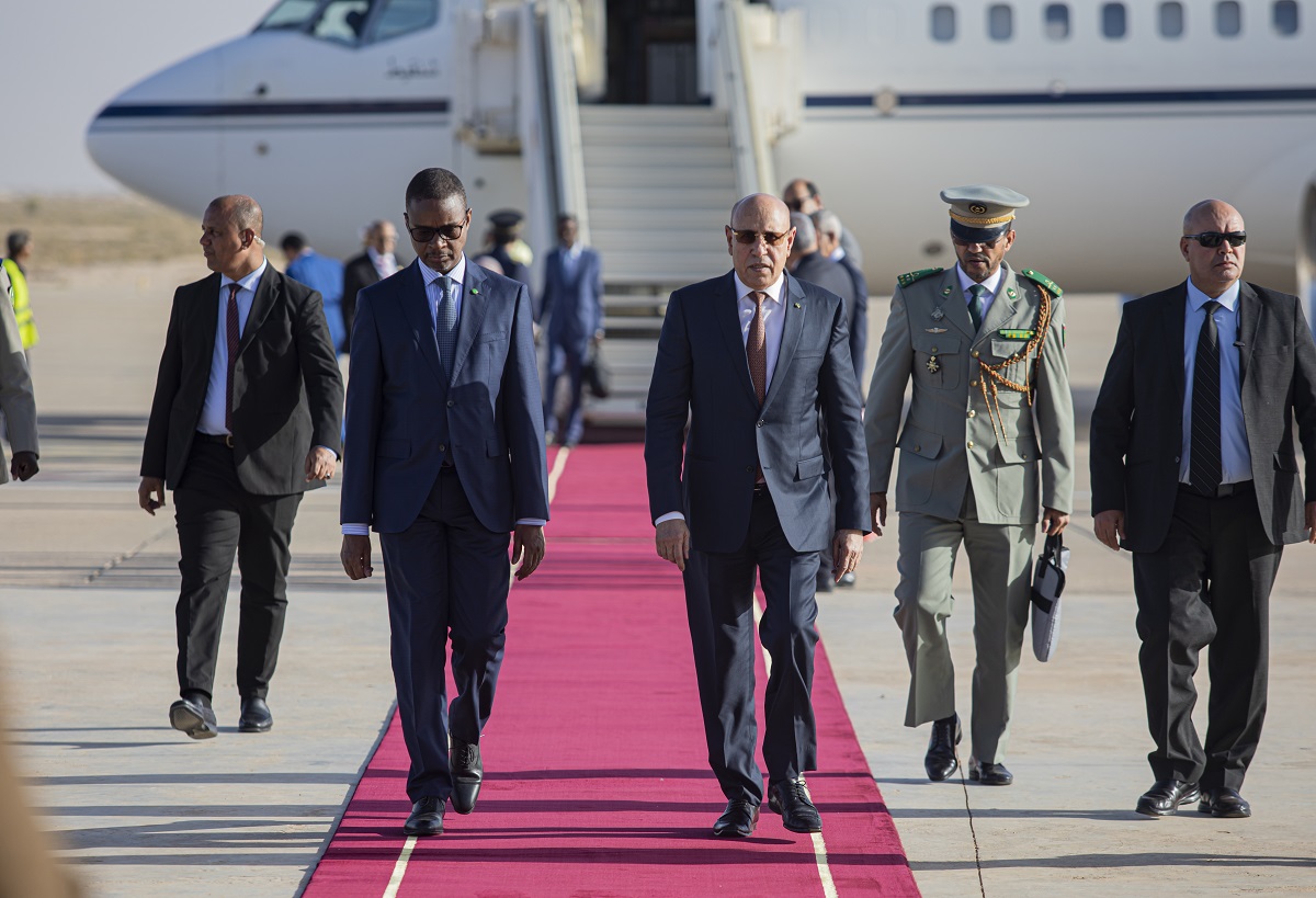الرئيس محمد ولد الغزواني في مطار نواكشوط الدولي - أم التونسي خلال عودته من داكار