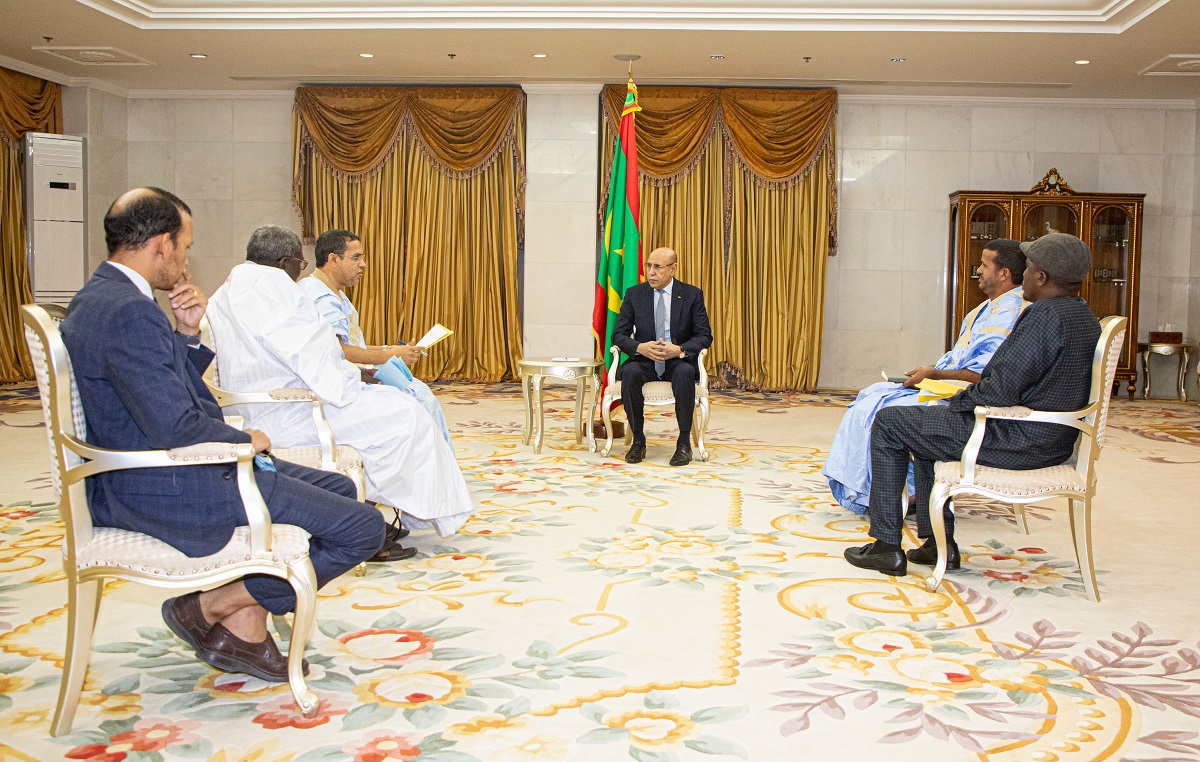 الرئيس محمد ولد الغزواني خلال مقابلته مع ممثلي المؤسسات الإعلامية الموريتانية