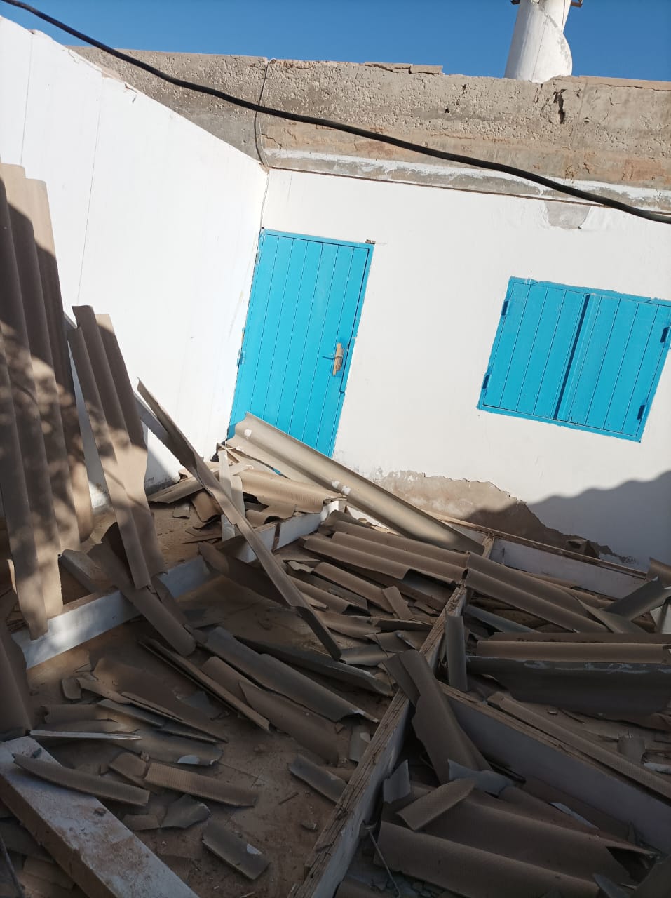 جانب من سقوط ردهة مدرسة شنقيط 1 صباح الجمعة / الأخبار