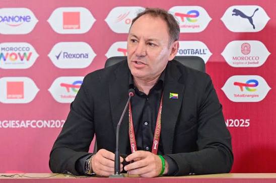 مدرب منتخب جزر القمر: ستيفانو كوزين