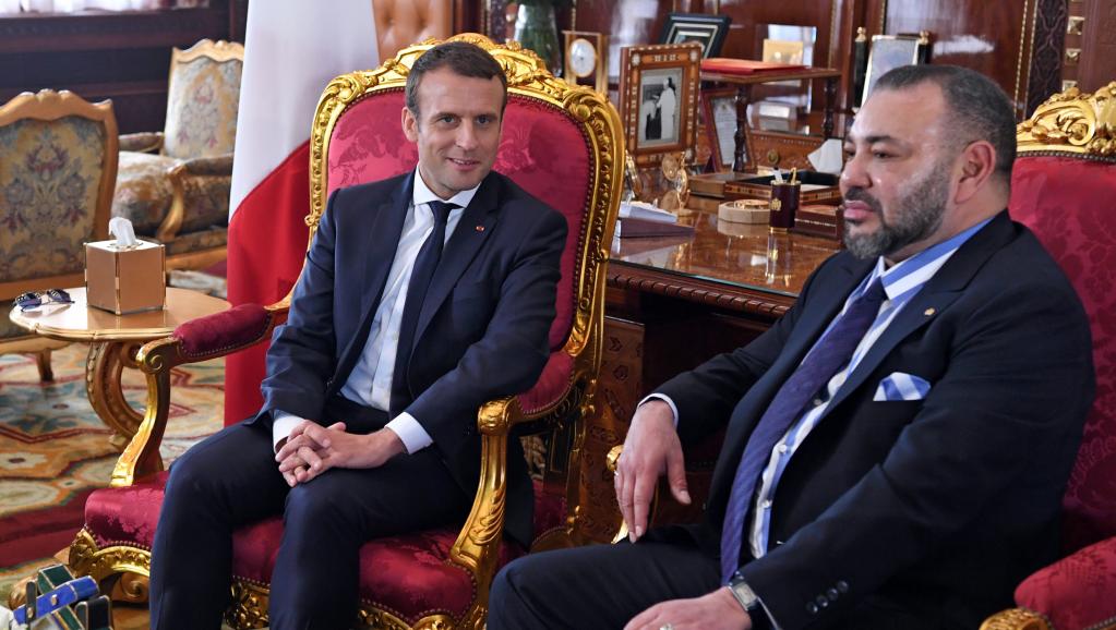 العاهل المغربي الملك محمد السادس والرئيس الفرنسي إيمانويل ماكرون