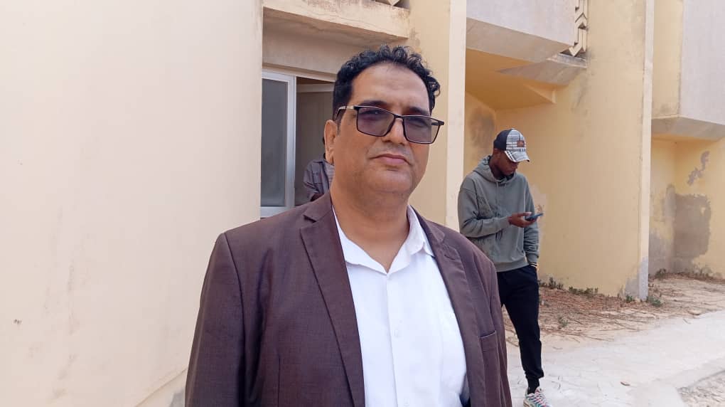 الأستاذ بجامعة نواذيبو محمد القاظي نوه بأهمية الجامعة ونوعية تخصصاتها/ الأخبار