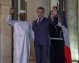 الرئيسان الفرنسي إيمانويل ماكرون وتشادي محمد إدريس ديبي إتنو