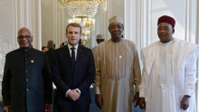 رؤساء دول النيجر واتشاد ومالي مع الرئيس الفرنسي