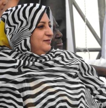 القيادية في حزب تكتل القوى الديمقراطية منى بنت الدي