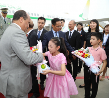 الرئيس الموريتاني محمد ولد عبد العزيز وصل الصين اليوم الأحد (وما)