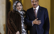 الرئيس الموريتاني السابق محمد ولد عبد العزيز وزوجته تكيبر بنت أحمد
