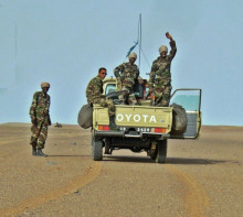 سيارة تابعة للجيش الموريتاني داخل البلاد