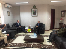 وزير الخارجية إسماعيل ولد الشيخ أحمد ومساعد الأمين العام للأمم المتحدة المكلف بحقوق الإنسان اندريو جلمور خلال لقائهما اليوم (وما)