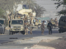 حاجز أقامه الجيش على طريق "لحرايث" الذي يربط مقاطعة السبخة بأجزاء من قلب العاصمة نواكشوط ـ (الأخبار)