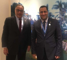 وزير الاقتصاد والمالية المختار ولد اجاي مع نائب رئيس البنك الدولي المكلف بإفريقيا حافظ غانم