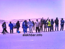 جانب من وقفة العمال أمس في مدينة نواذيبو (تصوير الأخبار)