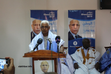 الناطق الرسمي باسم المرشح الرئاسي محمد ولد الغزواني سيدي ولد دومان خلال مؤتمر صحفي مساء اليوم (الأخبار)