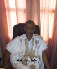 رئيس اللجنة الجهوية المستقلة للانتخابات في مدينة نواذيبو بسم الله أعليه ولد أحمد أثناء حديثه للأخبار 