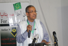 رئيس اللجنة المنظمة للمؤتمر وعضو منسقية تنظيم من أجل موريتانيا محمد بابا سعيد خلال كلمته في افتتاح المؤتمر (الأخبار)