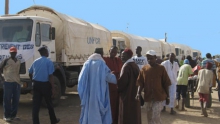 102 من اللاجئين الموريتانيين في طريق العودة عام 2008/ إذاعة فرنسا الدولية.