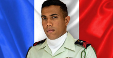 عبد اللطيف رفيق الجندي الفرنسي المتوفى بمالي.
