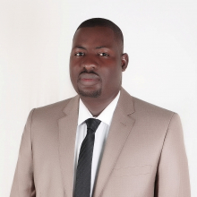 الدكتور/الحسين محمد جنجين - أستاذ متعاون بكلية العلوم القانونية والاقتصادية، جامعة نواكشوط - hosseine.med@gmail.com