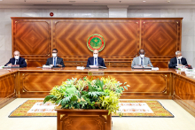 الحكومة خلال اجتماعها اليوم الجمعة في القصر الرئاسي (وما)